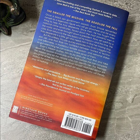 Gregg Hurwitz
Lone Wolf: An Orphan X Novel - Picture 2 of 4